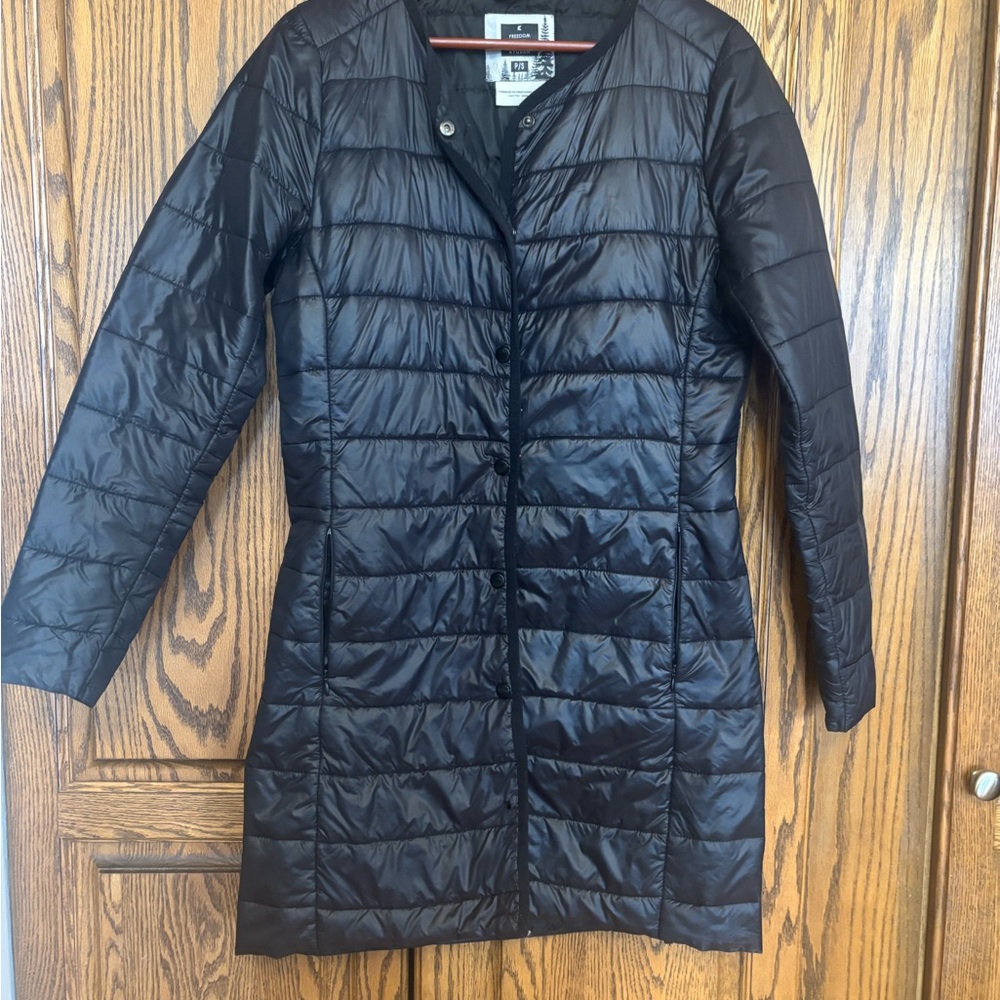 Freedom trail by kyodan light weight Black Puffer Jacket size small